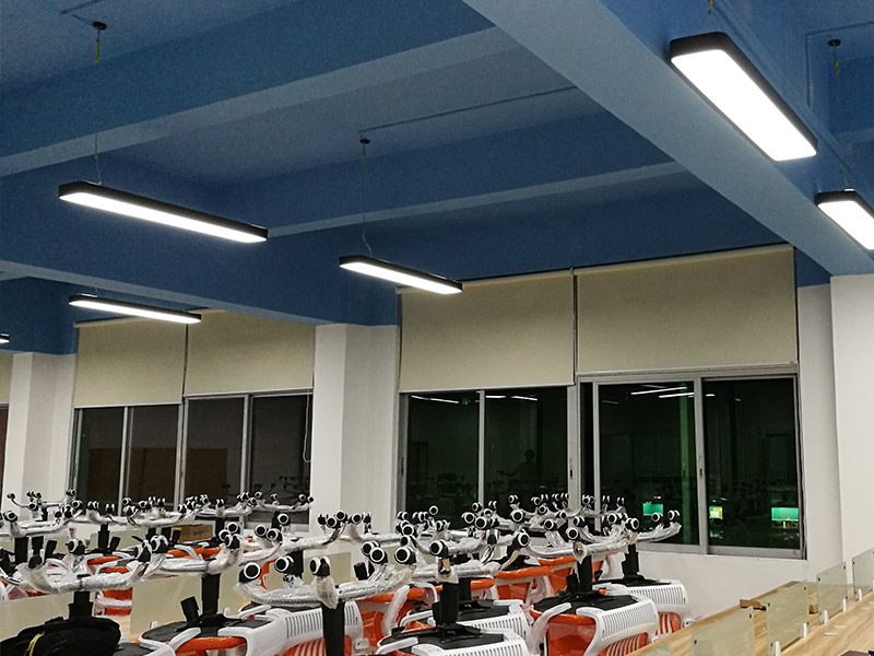 手動好色先生网站